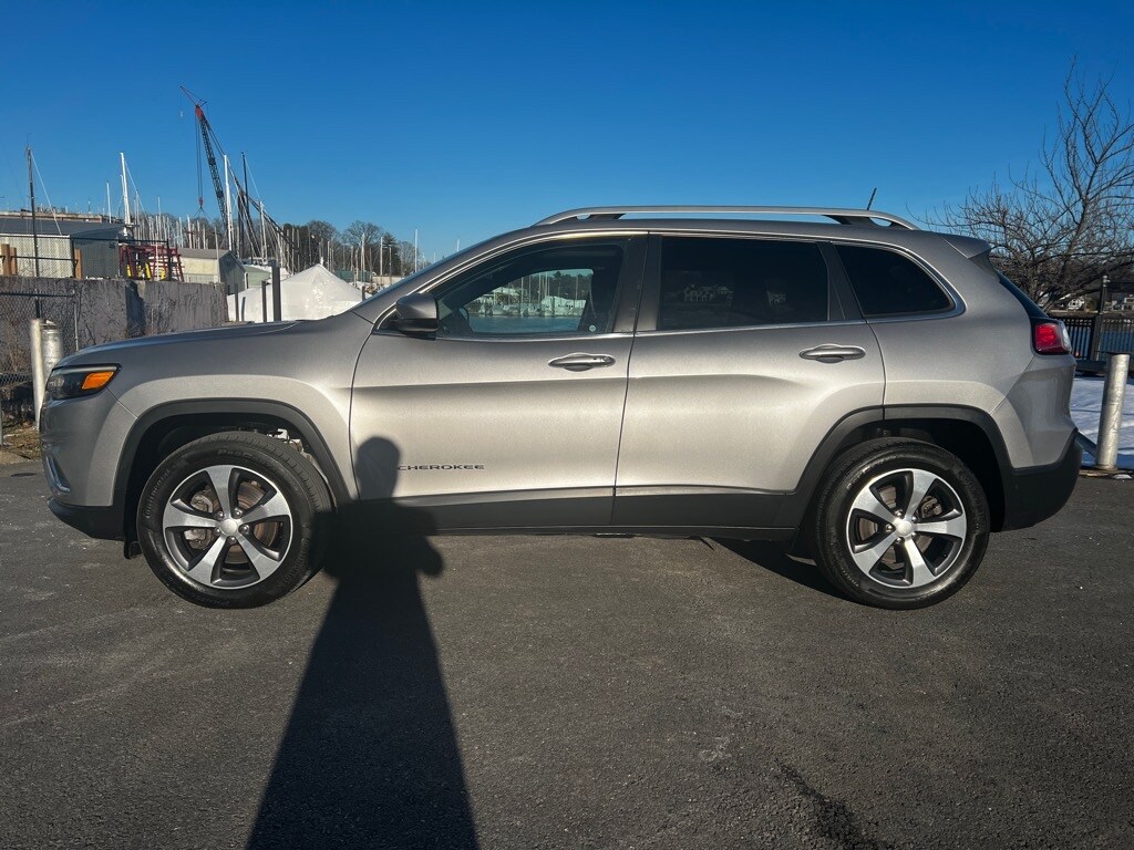 2019 Jeep Cherokee Limited photo 3