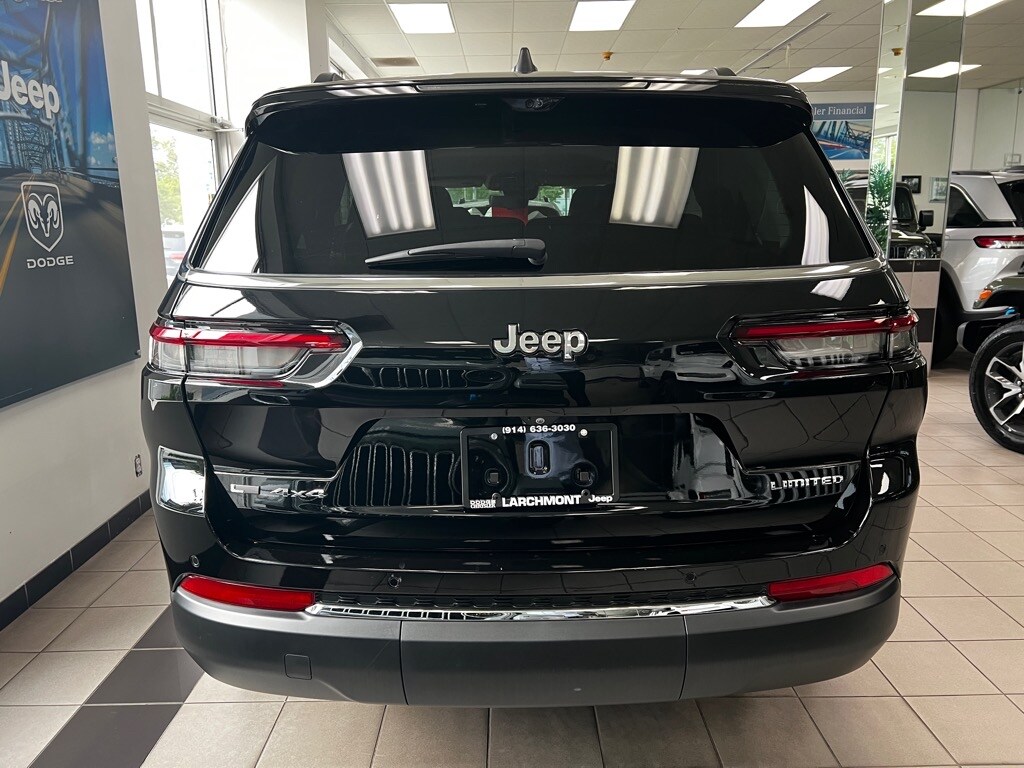 2021 Jeep Grand Cherokee Limited photo 3