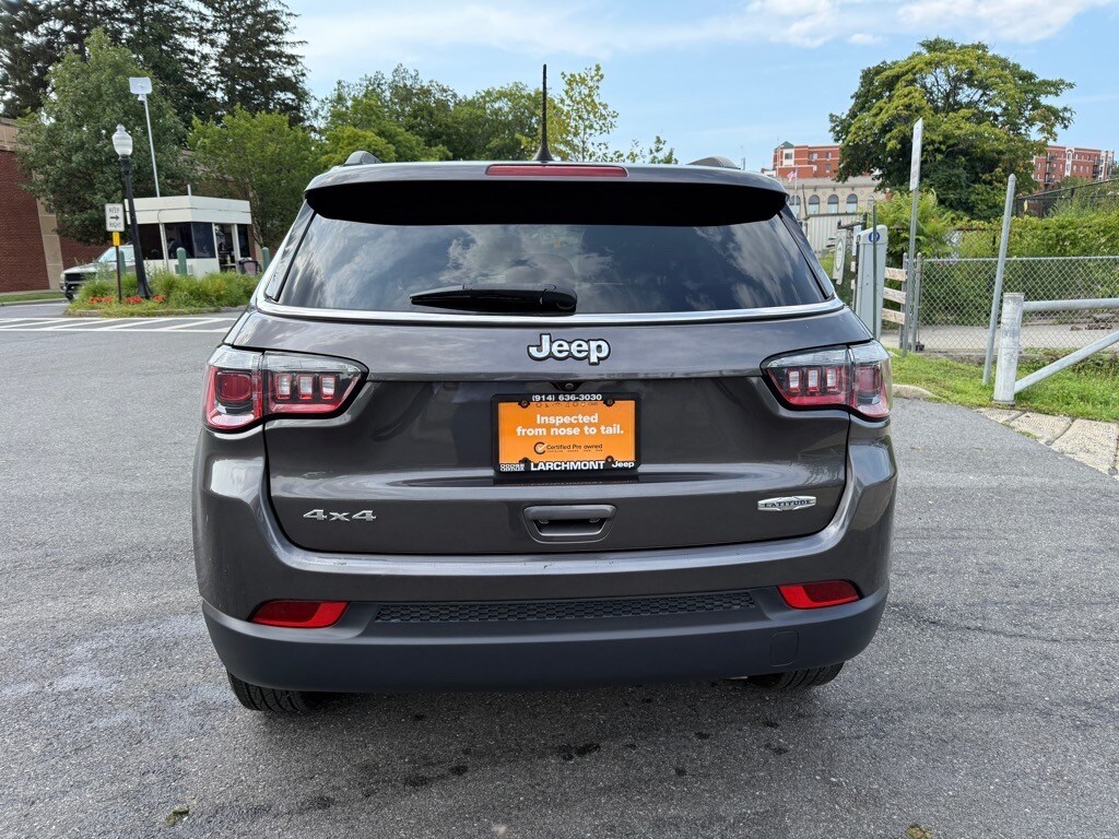2019 Jeep Compass Latitude photo 2
