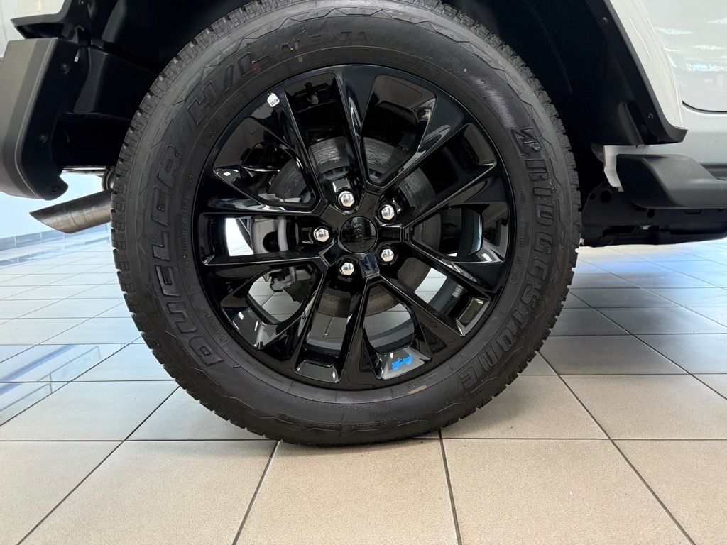 2022 Jeep Wrangler Unlimited Sahara 4XE - Photo 13