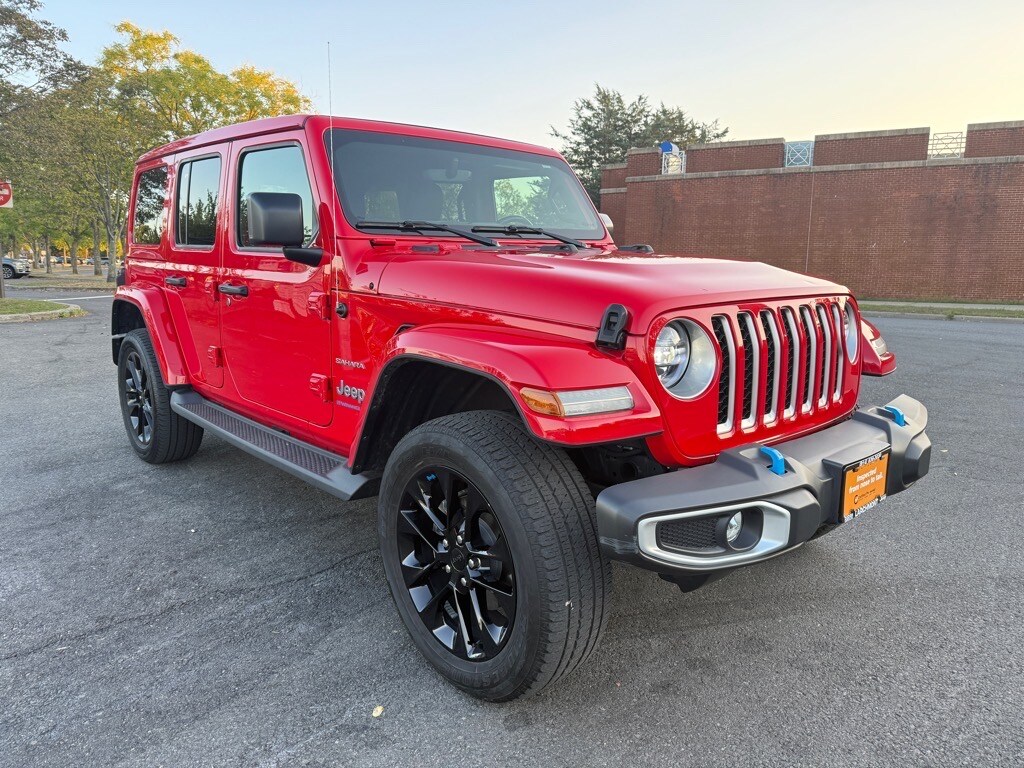 2023 Jeep Wrangler Sahara 4xe photo 3