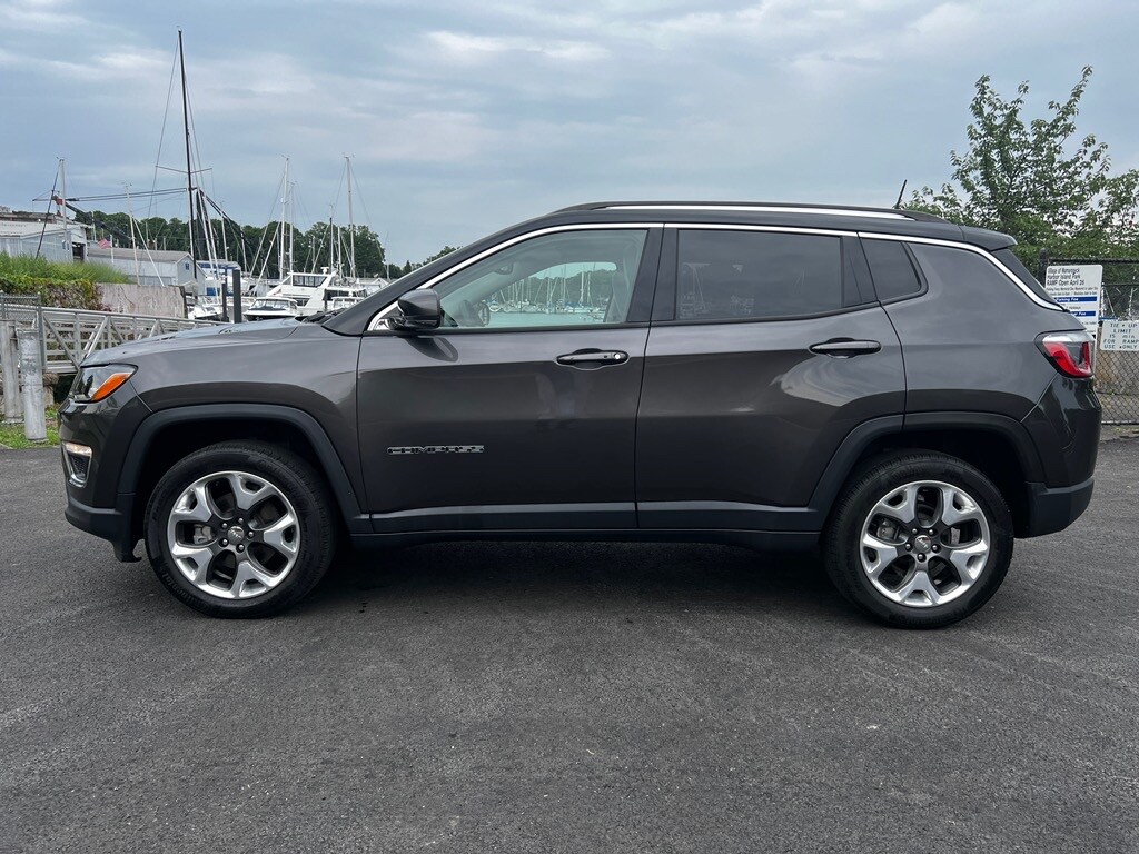 2019 Jeep Compass Limited photo 2