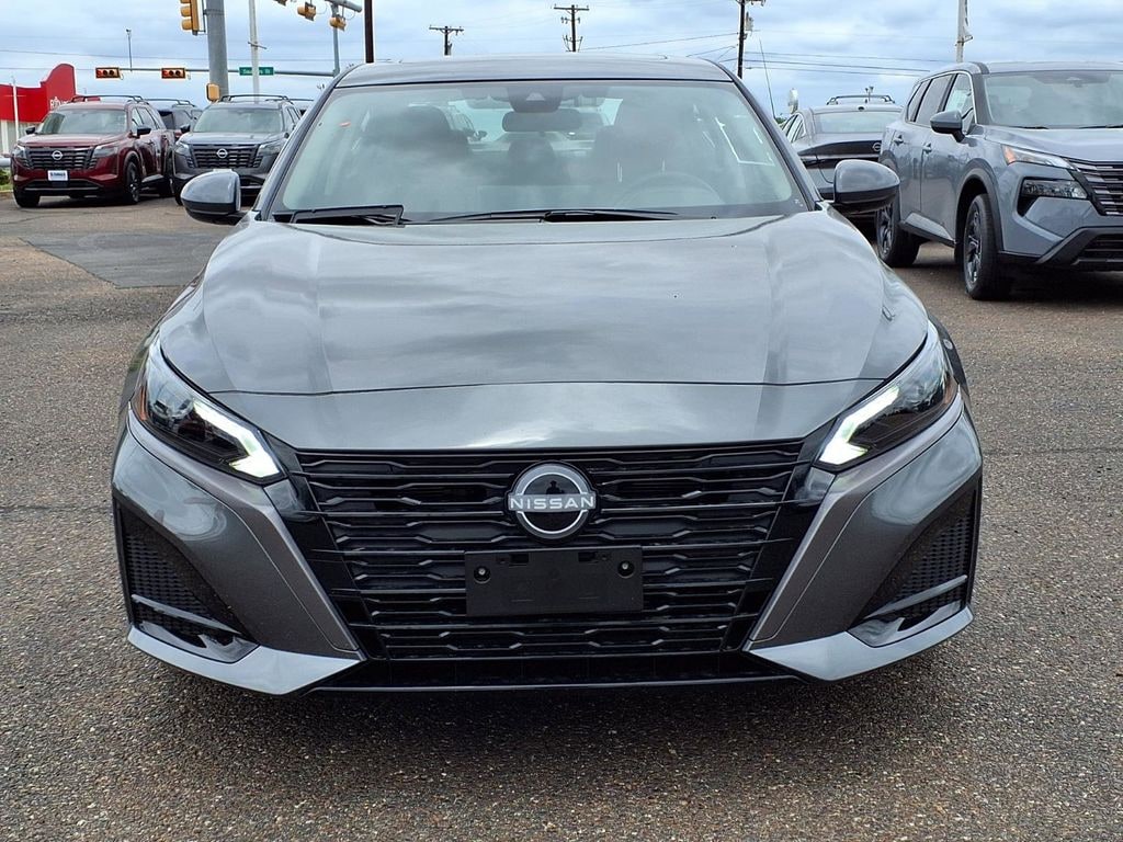New 2026 Nissan Altima SV Sedan