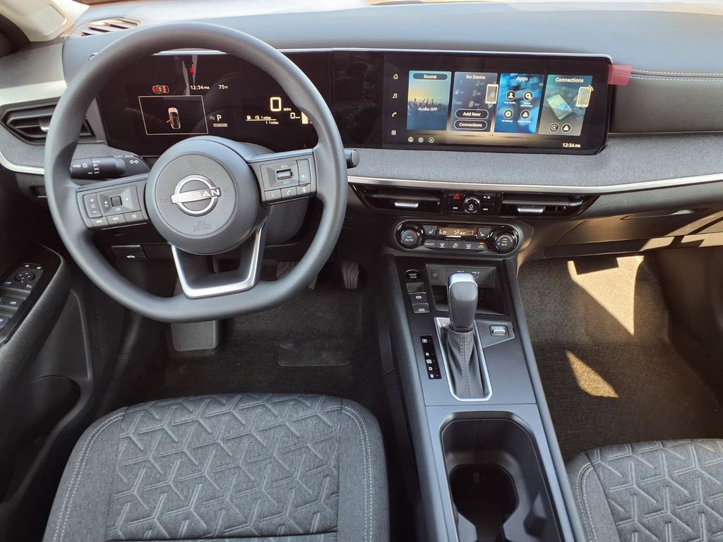 2026 Nissan KICKS SV - Photo 11