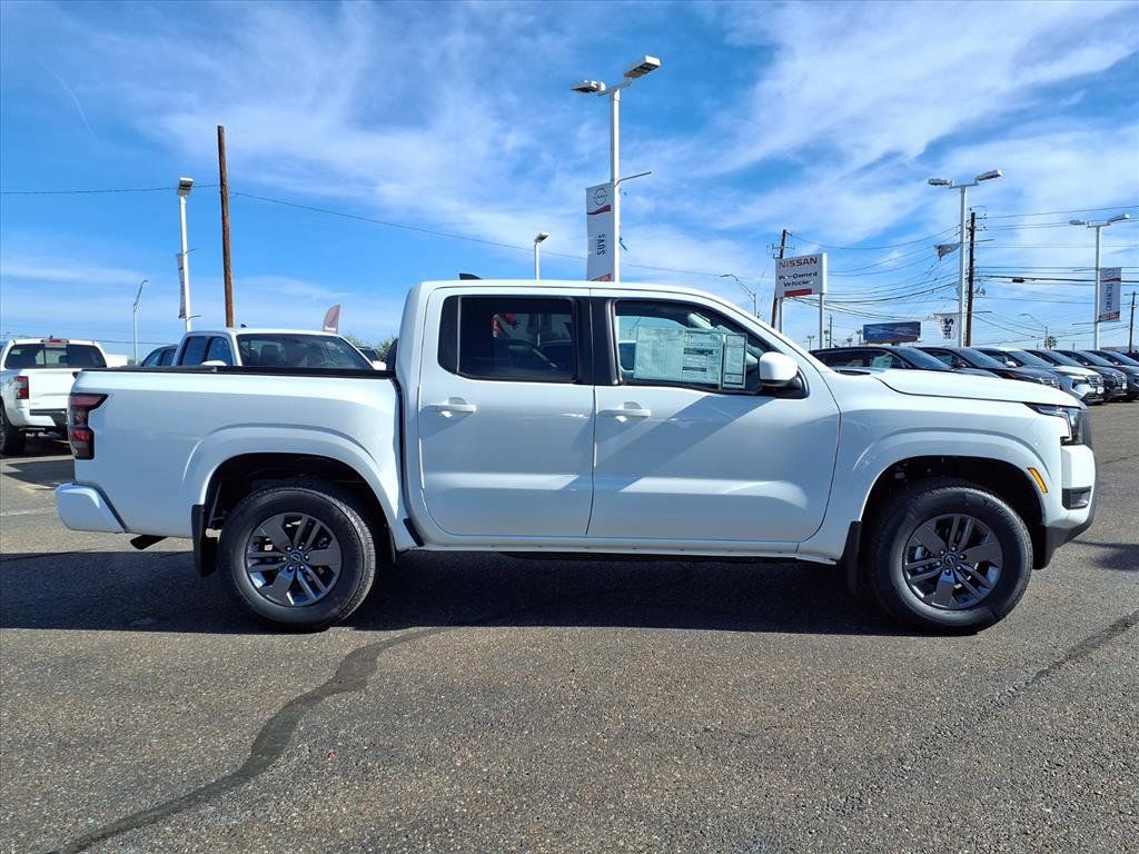 2026 Nissan Frontier SV - Photo 8