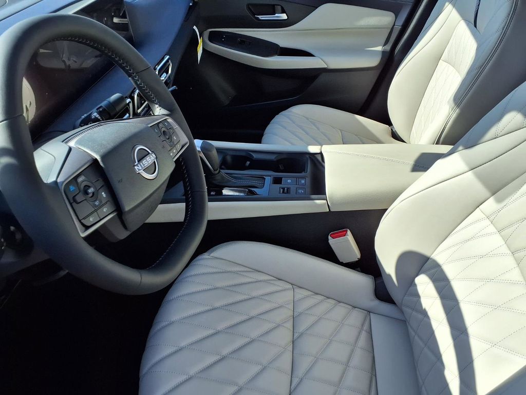 2026 Nissan Sentra SL - Photo 14