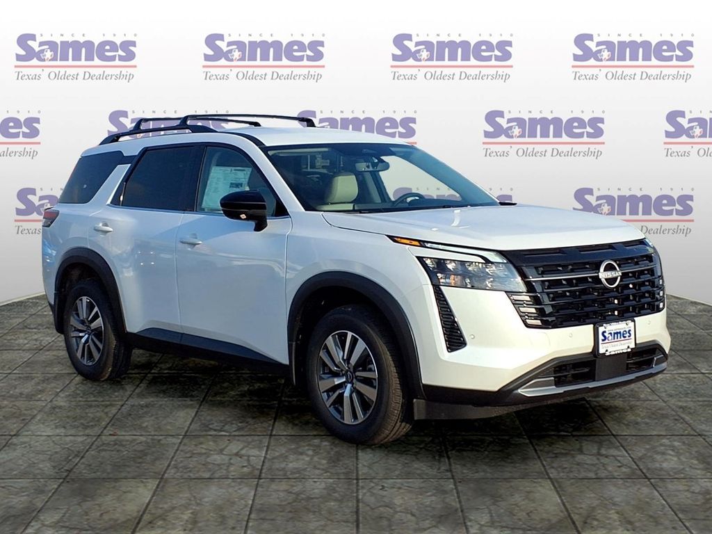 2026 Nissan Pathfinder SL 2WD's photo