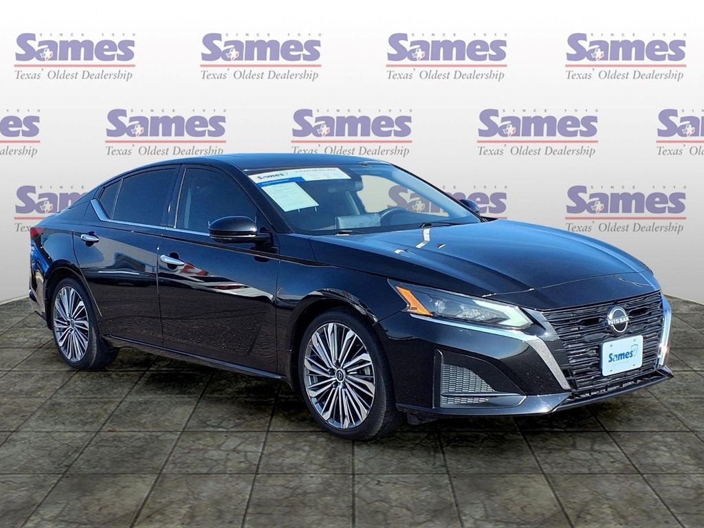 Used 2024 Nissan Altima 2.5 SL