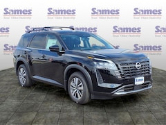 2026 Nissan Pathfinder SL SUV