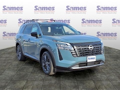 2026 Nissan Pathfinder SL SUV