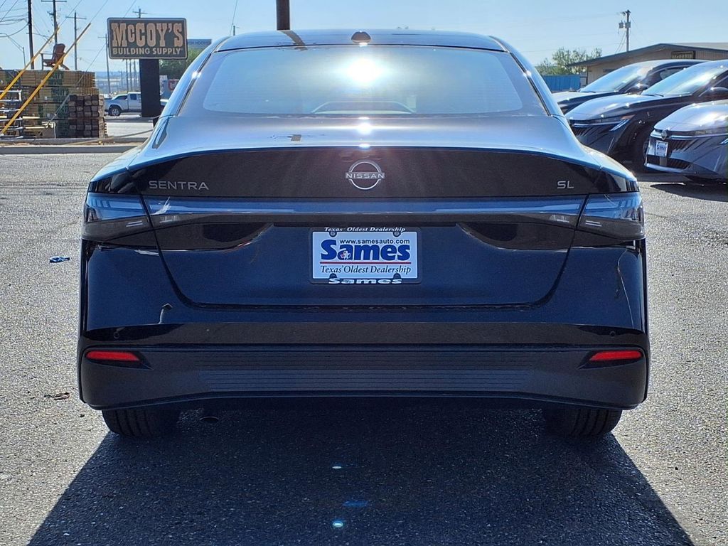 2026 Nissan Sentra SL - Photo 6