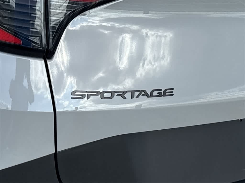 Thumbnail: 2026 Kia Sportage - 10
