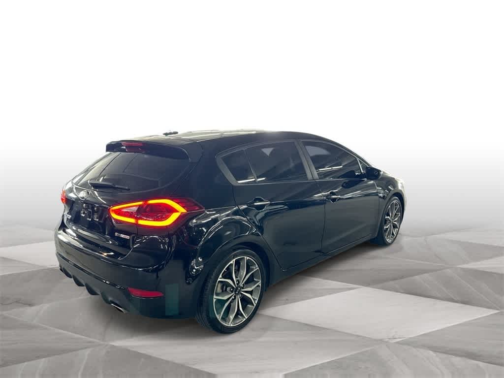 Thumbnail: 2018 Kia Forte - 8