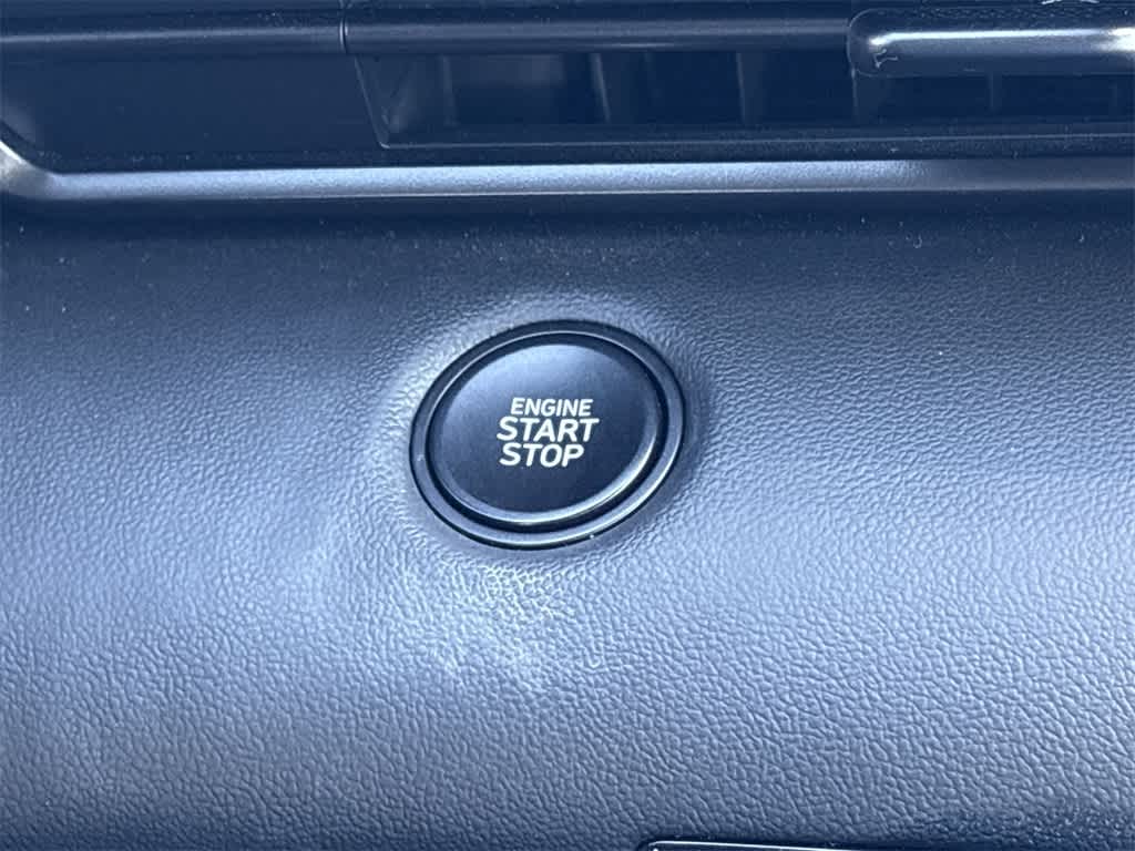 Thumbnail: 2025 Hyundai Elantra - 16