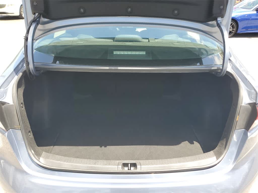 2023 Toyota Corolla LE 19