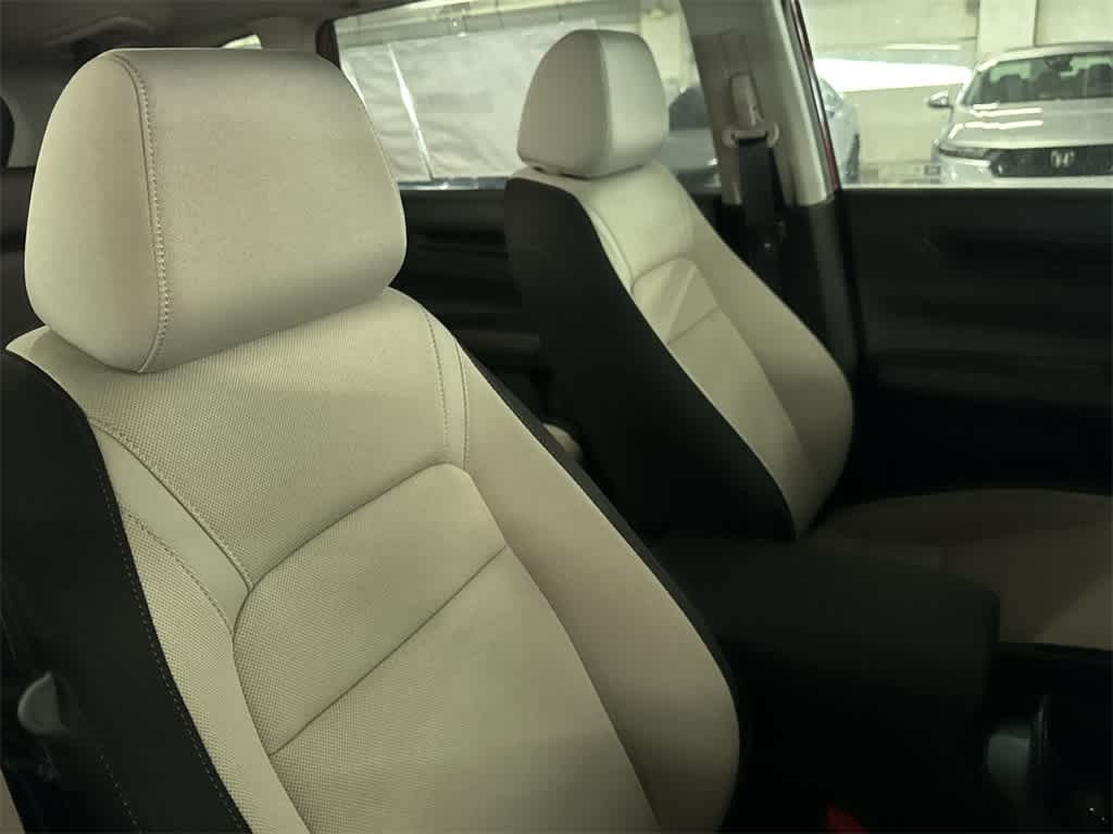 Thumbnail: 2025 Honda CR-V - 16