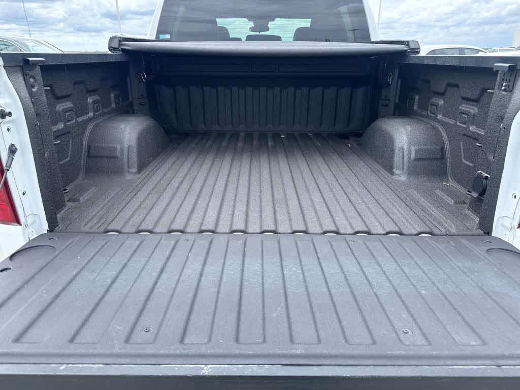 Thumbnail: 2024 Chevrolet Silverado 1500 - 24