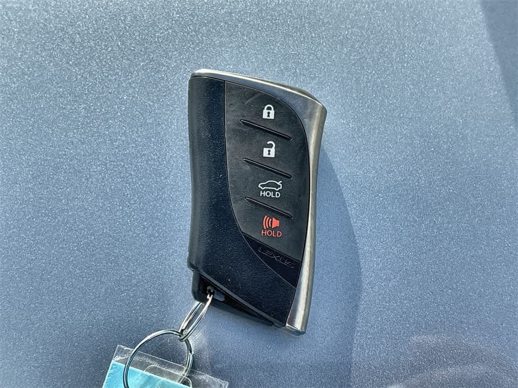 Thumbnail: 2023 Lexus ES - 27