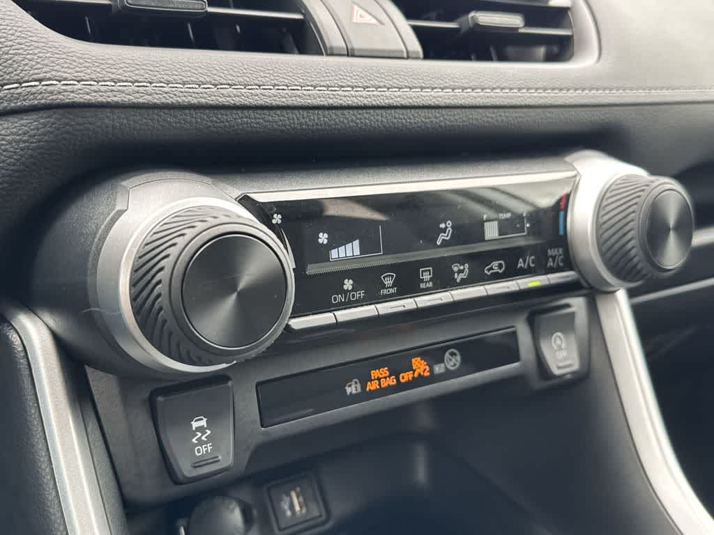 Thumbnail: 2025 Toyota RAV4 - 19