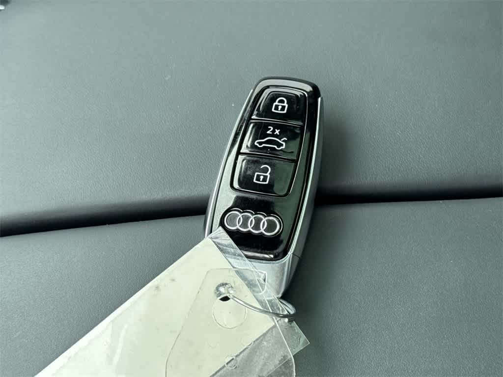 Thumbnail: 2023 Audi S8 - 28