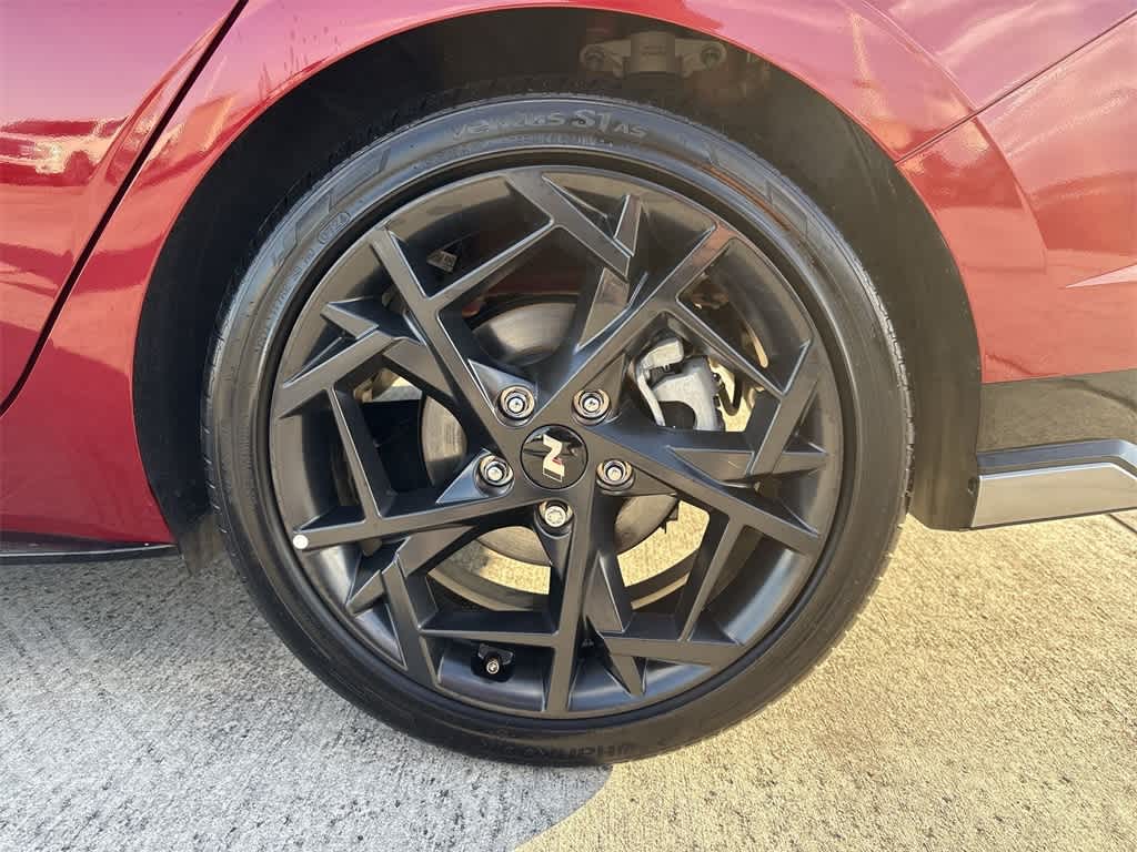 Thumbnail: 2024 Hyundai Elantra - 11