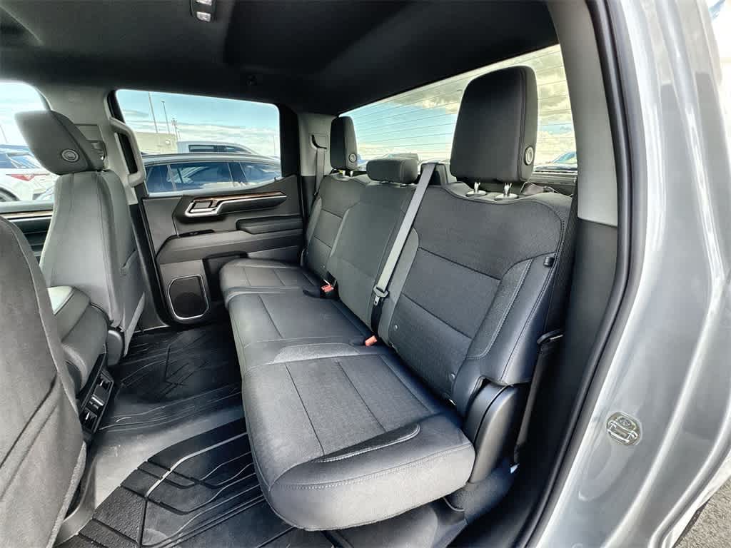 Thumbnail: 2026 Chevrolet Silverado 1500 - 21