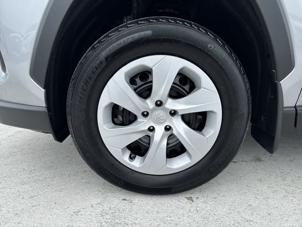 Thumbnail: 2025 Toyota RAV4 - 10