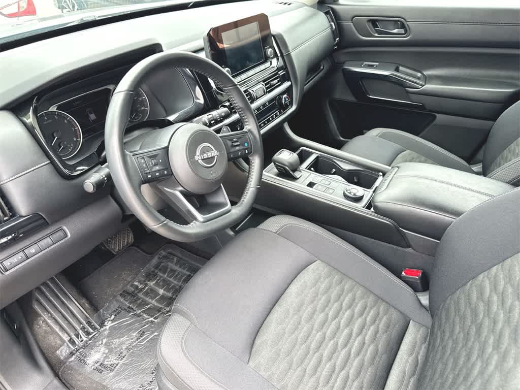 2024 Nissan Pathfinder SV 20