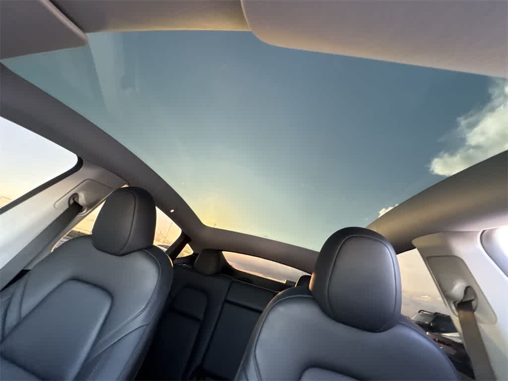 Thumbnail: 2023 Tesla Model Y - 16