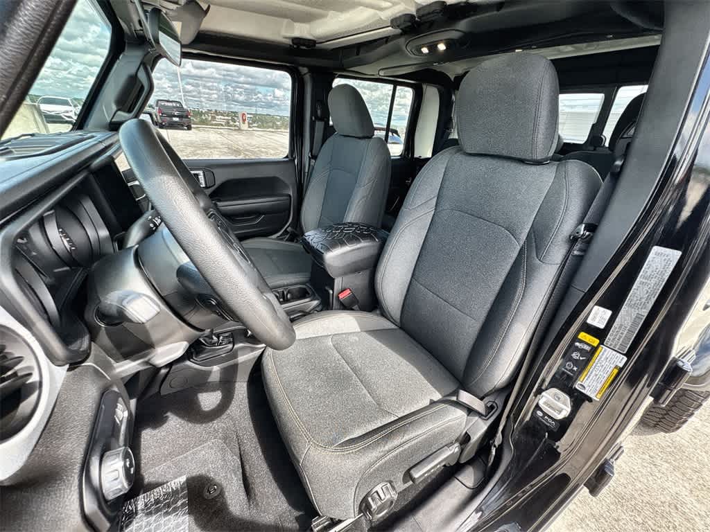 Thumbnail: 2024 Jeep Gladiator - 12