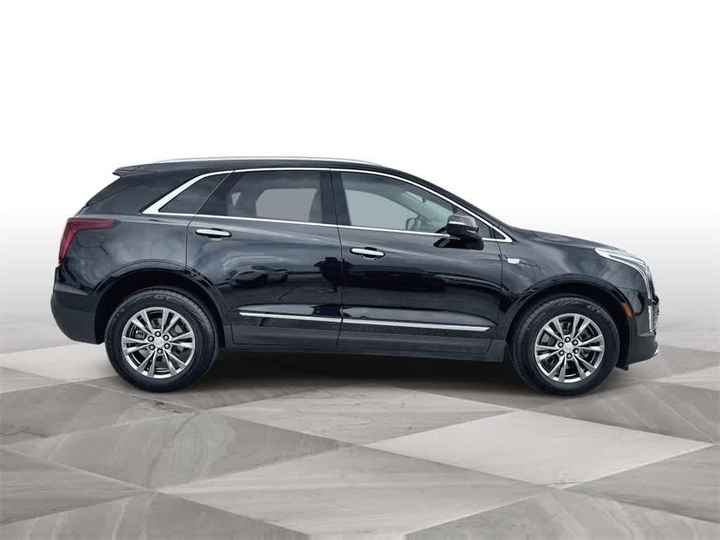 Thumbnail: 2023 Cadillac XT5 - 9