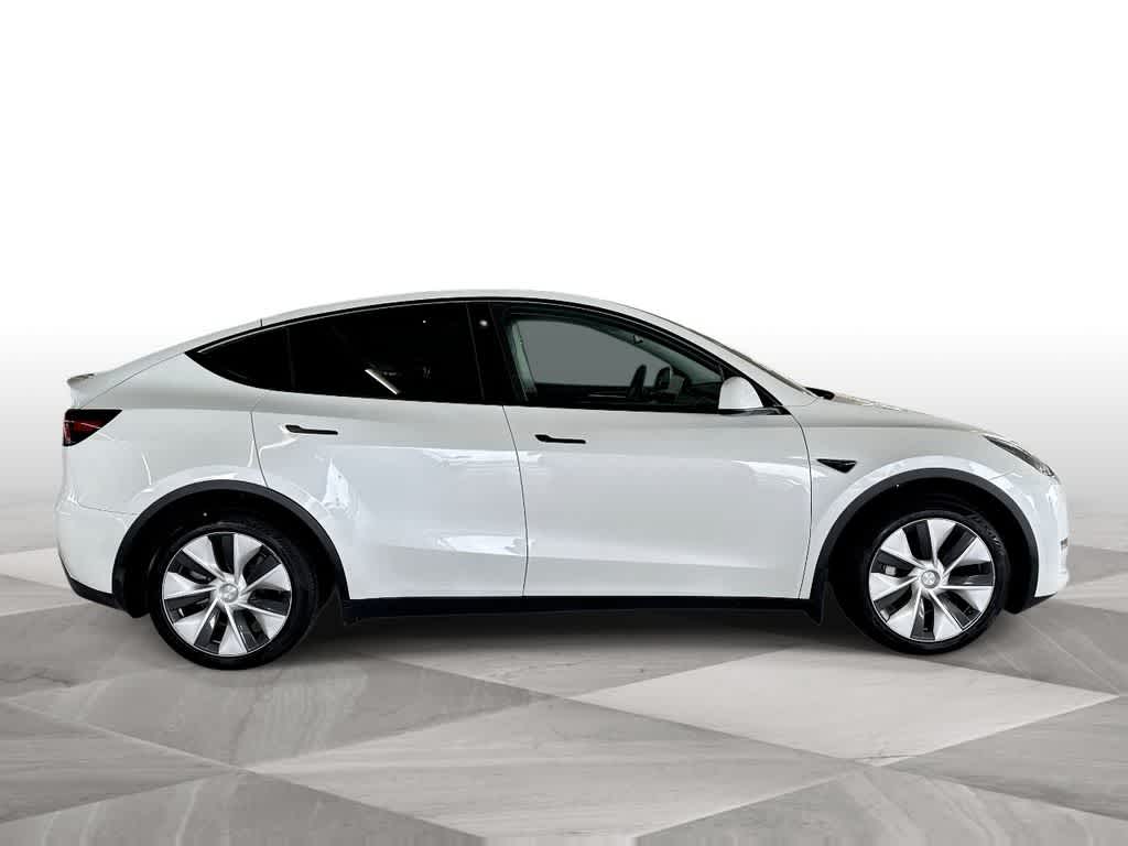 Thumbnail: 2023 Tesla Model Y - 9