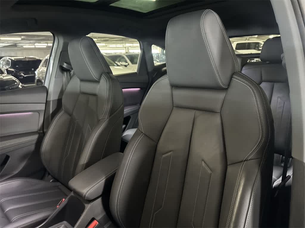Thumbnail: 2024 Audi Q4 e-tron - 13