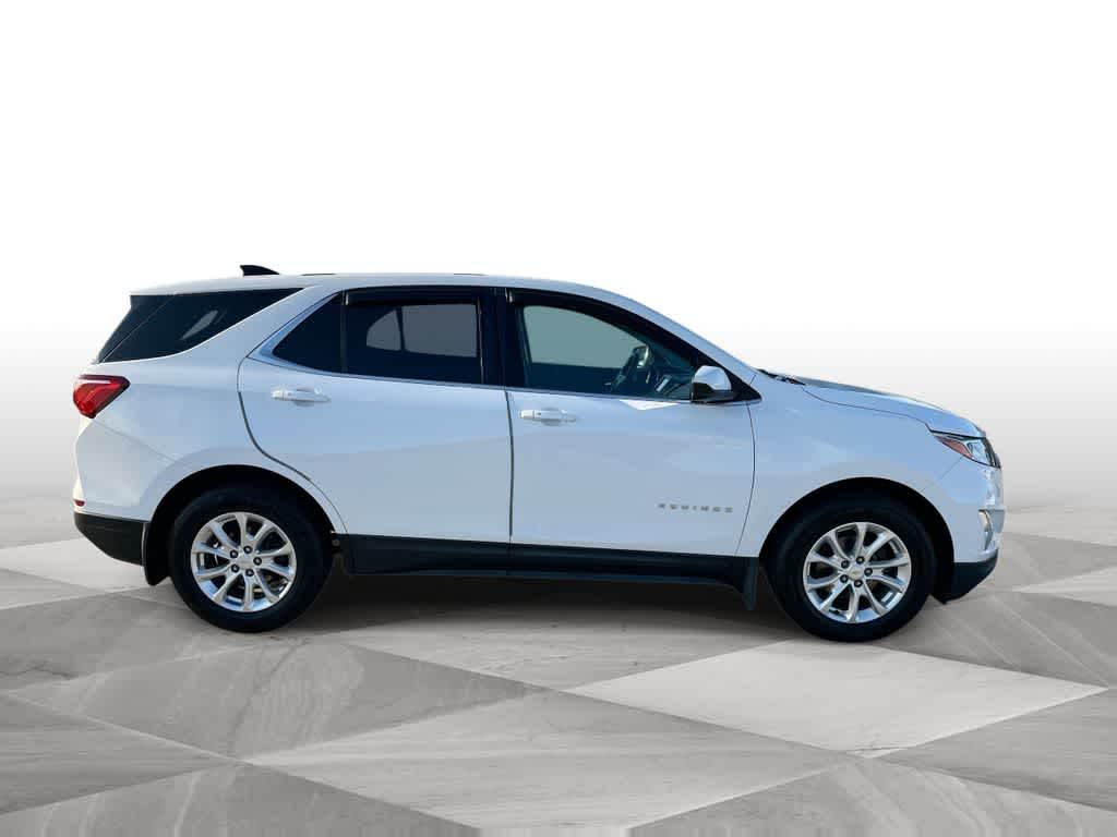 Thumbnail: 2018 Chevrolet Equinox - 9