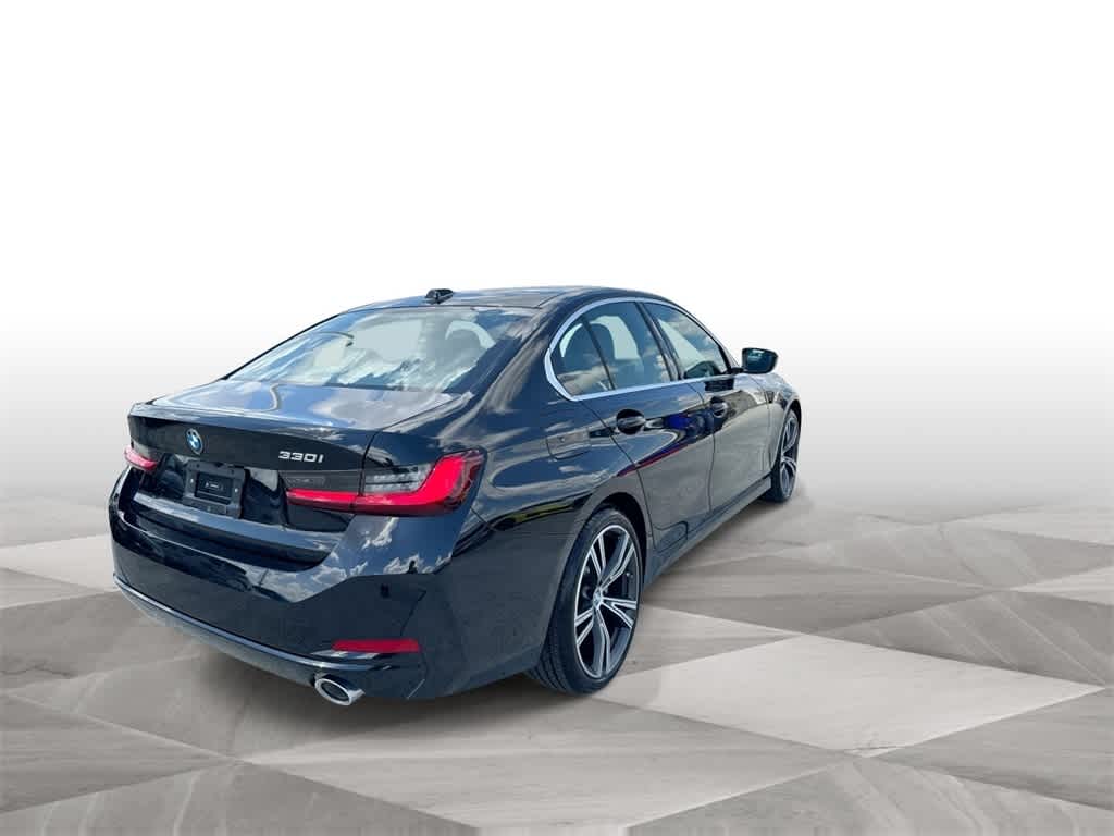 Thumbnail: 2024 BMW 3 Series - 8