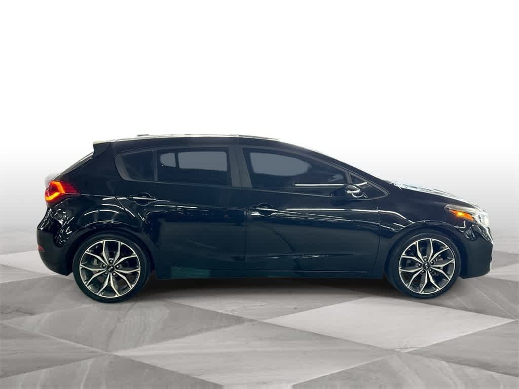 Thumbnail: 2018 Kia Forte - 9