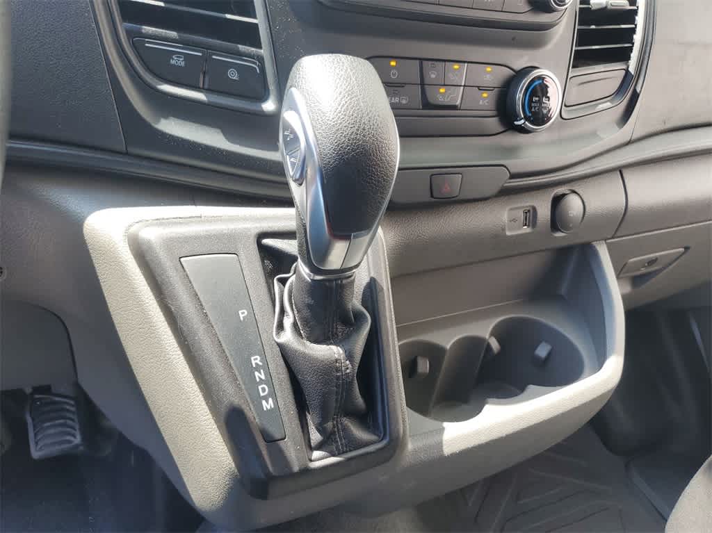 2023 Ford Transit Series 250 17
