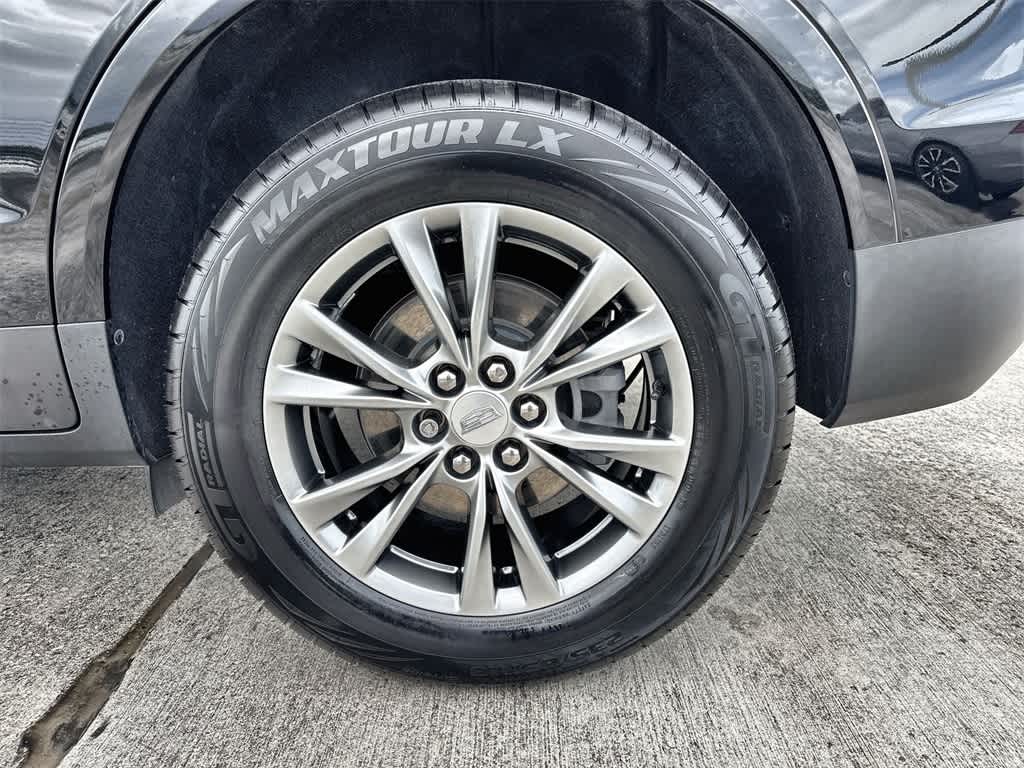 Thumbnail: 2023 Cadillac XT5 - 11