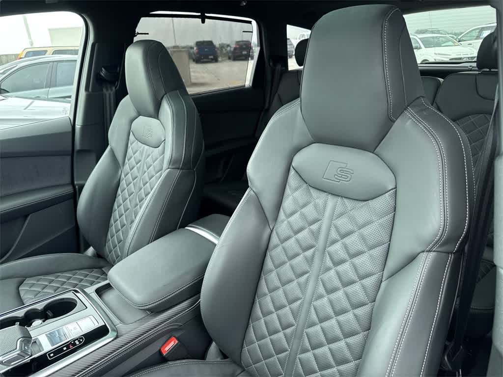 Thumbnail: 2025 Audi SQ7 - 21