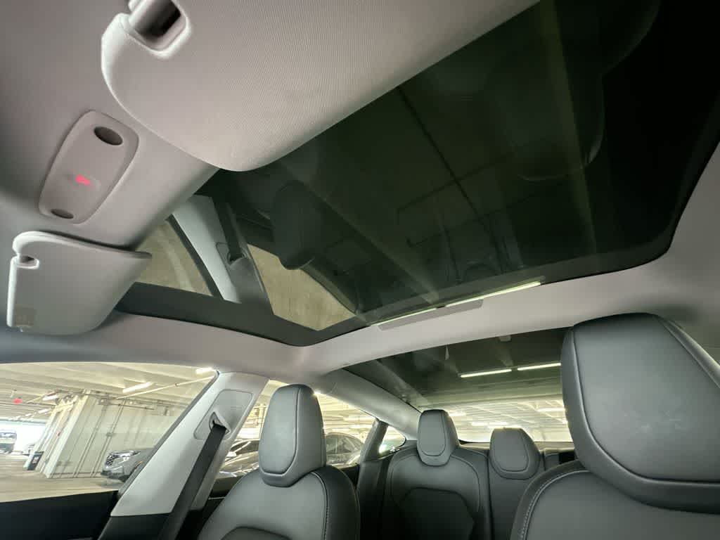 Thumbnail: 2025 Tesla Model 3 - 16