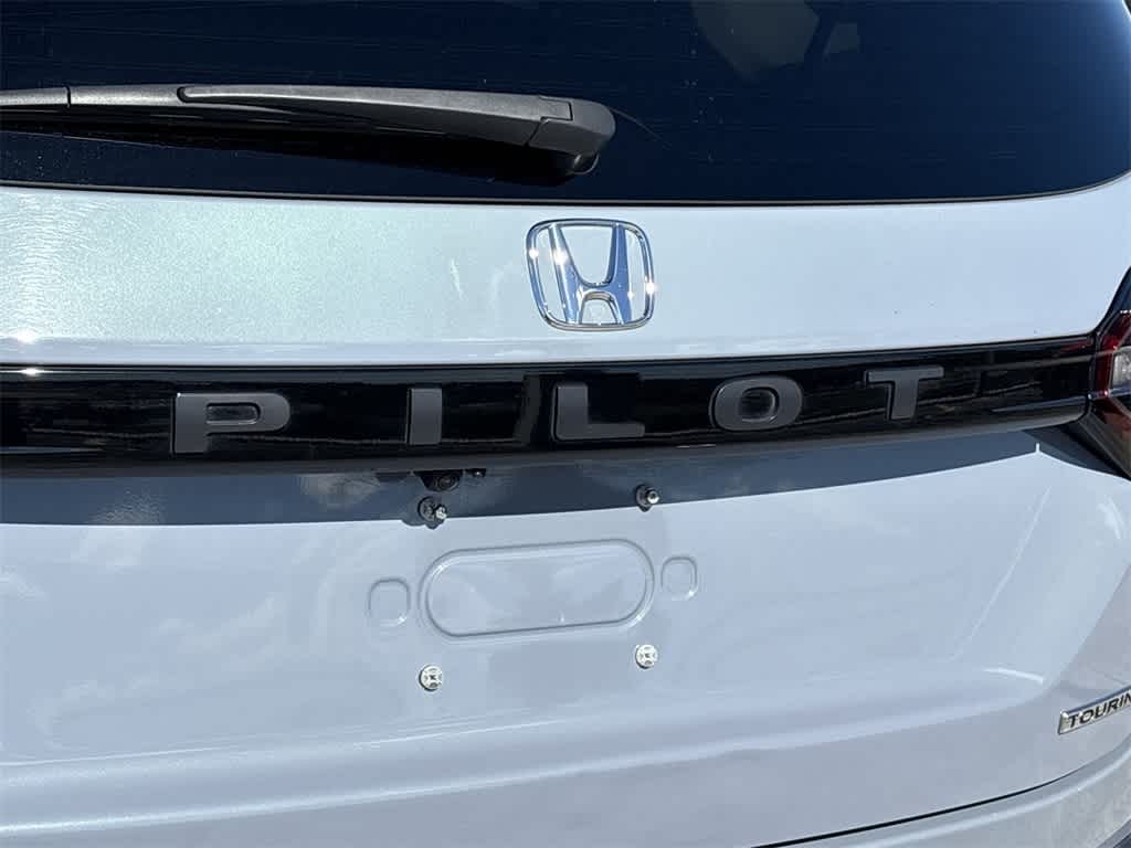 Thumbnail: 2023 Honda Pilot - 10