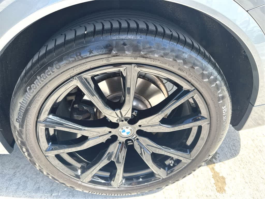 Thumbnail: 2024 BMW X7 - 8