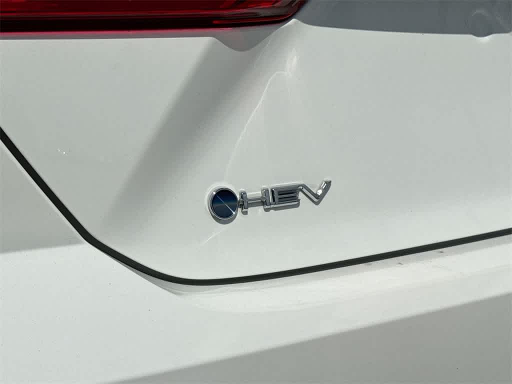 Thumbnail: 2025 Toyota Camry - 11