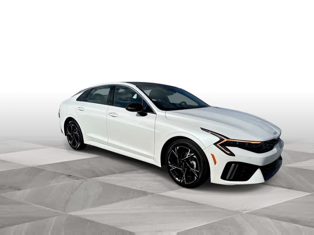 Thumbnail: 2025 Kia K5 - 2