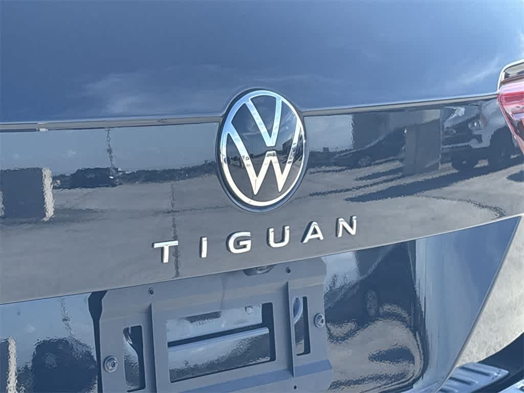 Thumbnail: 2024 Volkswagen Tiguan - 10