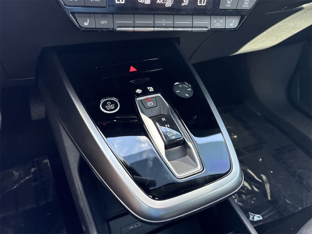 Thumbnail: 2025 Audi Q4 e-tron - 20