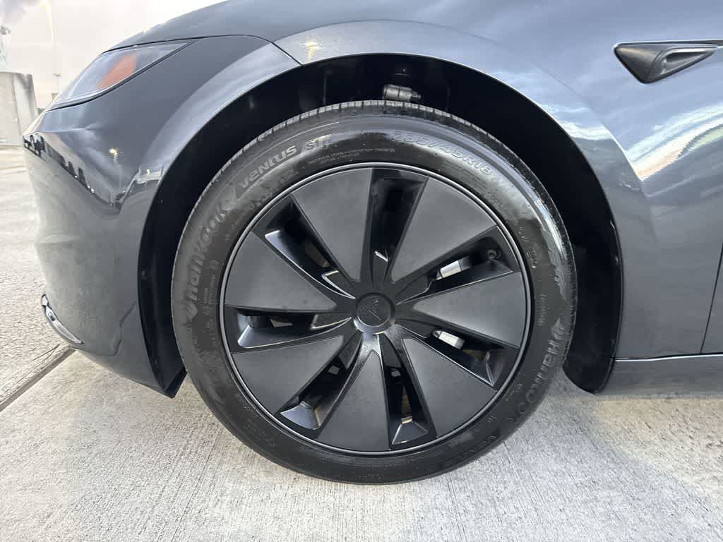 Thumbnail: 2025 Tesla Model 3 - 10