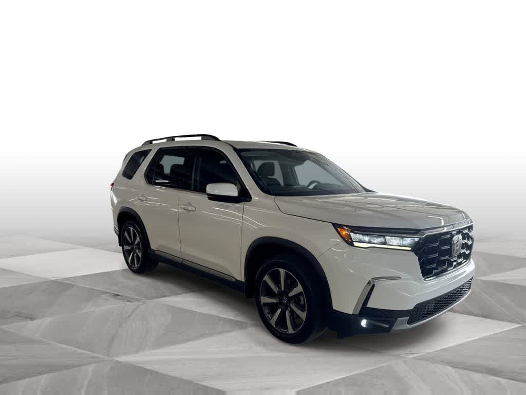 Thumbnail: 2023 Honda Pilot - 2