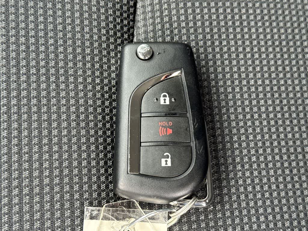 Thumbnail: 2025 Toyota RAV4 - 27