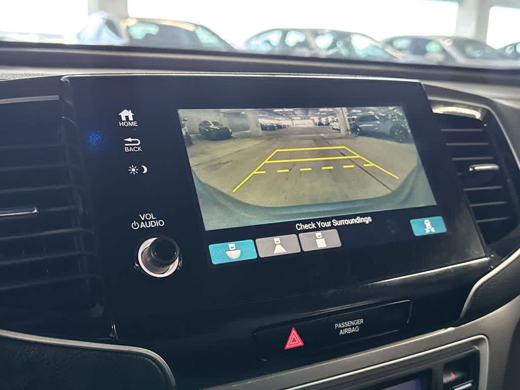 Thumbnail: 2019 Honda Pilot - 18